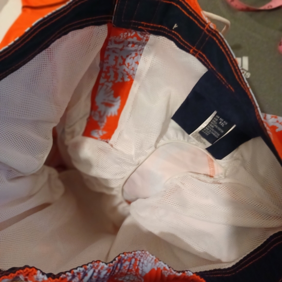 Big Men's (2X) Nautica Swim Shorts - Picture 8 of 9